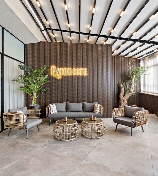 אנטריקוט   - הר החוצבים ירושלים