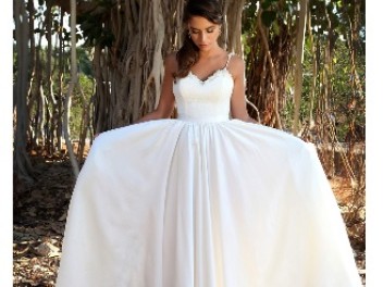 יערה מן עיצוב שמלות כלה - רמת גן