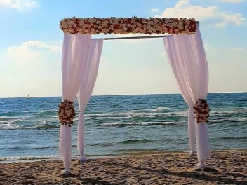 חתונות בחוף ים קסום בשרון