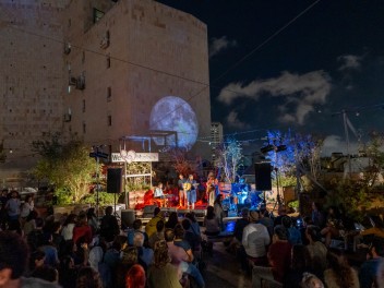 גג מוסללה חתונה על הגג - ירושלים