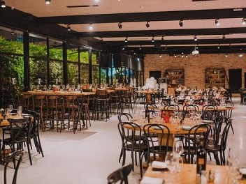 טזורו  Tesoro - תל אביב