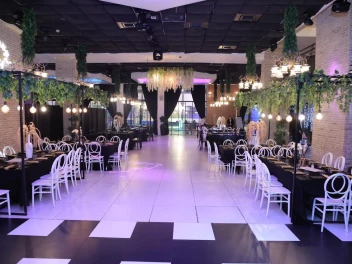 ליאל גרדנס - פתח תקווה